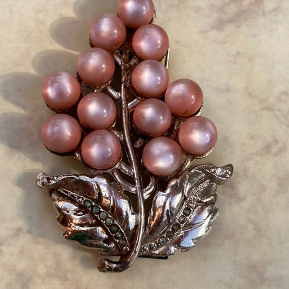 Vintage Unsigned Coro? Grape Motif Faux Moonstone Moon Glow Fur Pin Clip